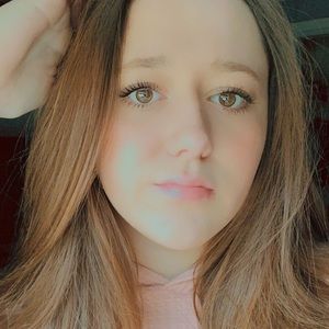 Meet your Posher, Mackenzie